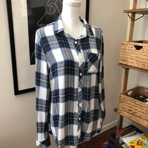 Women’s button down load shirt